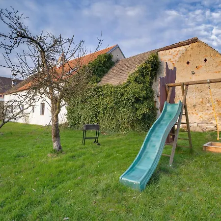 Prázdninový dům Vlkov By Interhome